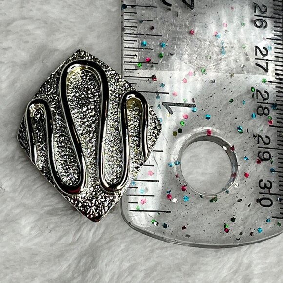 Vintage Sarah Cov Clip-On Earrings Silver-Tone Diamond Shape with Textured & Smo - Picture 4 of 4